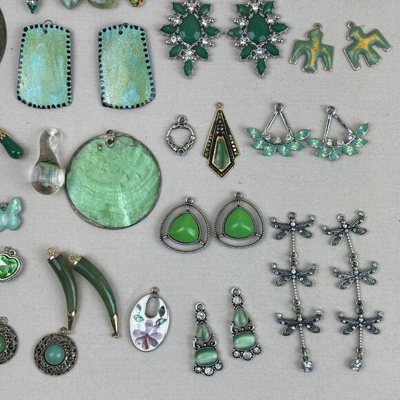 Pendant Charm Craft Jewelry Lot - 40+ Green Stone Glass Metal Dragonfly - Picture 4 of 12